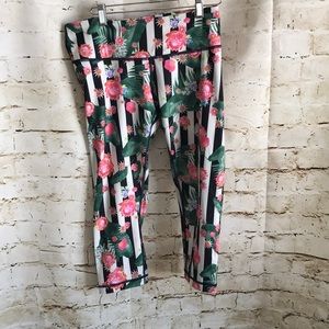 Lululemon size 8 crop pants